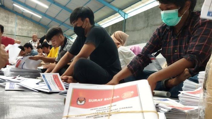 Ribuan Surat Suara Pemilu di Bandung Barat rusak, harus diganti!